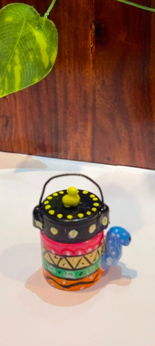 Mini kettel showpiece